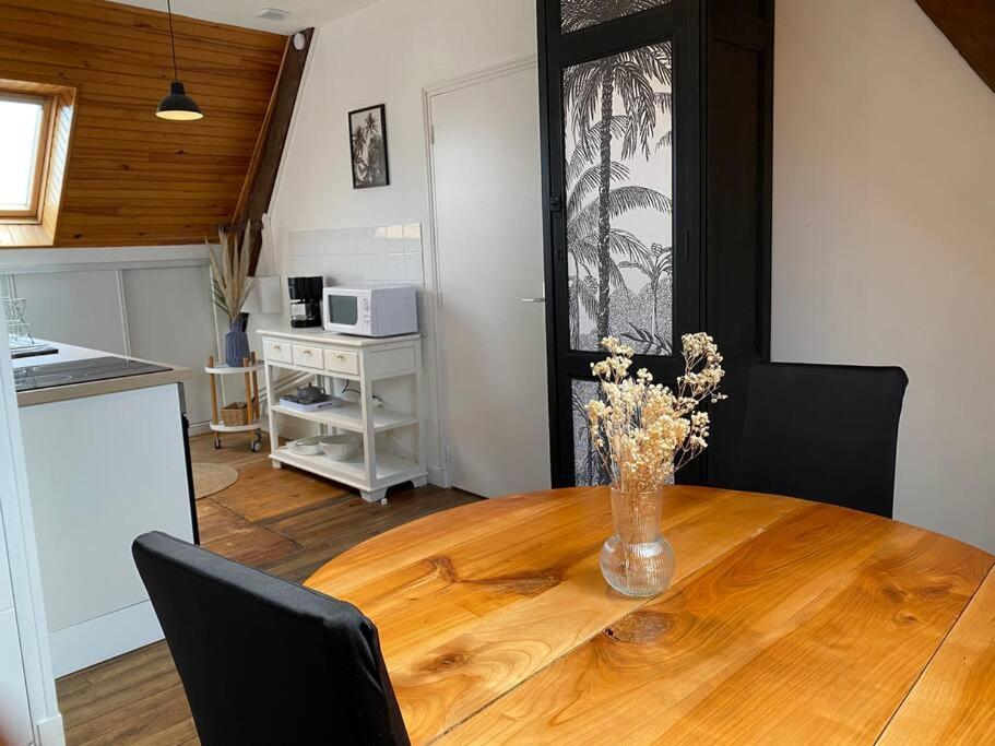 Charmant Appartement Entre Saint-Malo Et Le Mont-Saint-Michel Dol-de-Bretagne Exteriör bild